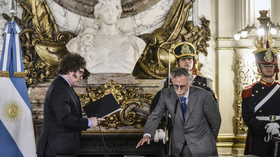 Mario Lugones asumió como ministro de Salud | El juramento se realizó en una ceremonia corta y sin declaraciones posteriores