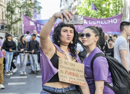 Todas las voces de los que salieron a defender la universidad pública | Crónica de una marcha multitudinaria por las calles de Buenos Aires 