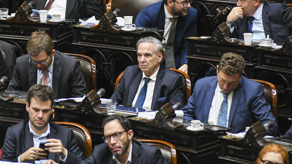 La oposición pidió sesionar el miércoles para revertir el veto a las universidades | Indefinición en el PRO y nervios en la Casa Rosada