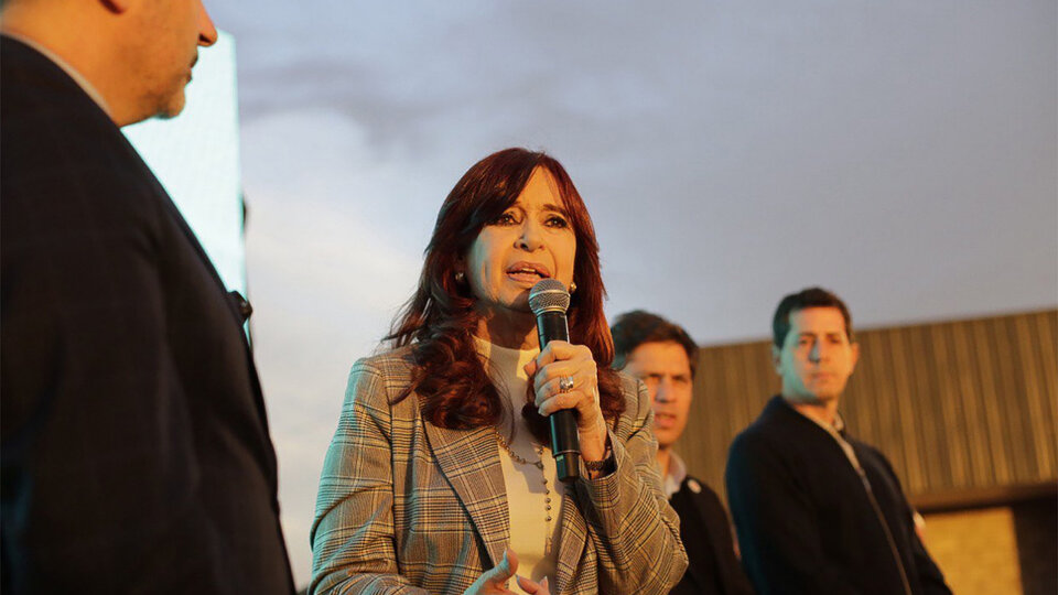 El grito que pide a CFK para presidenta del Partido Justicialista | Legisladores, intendentes y gremialistas encabezaron el operativo clamor 