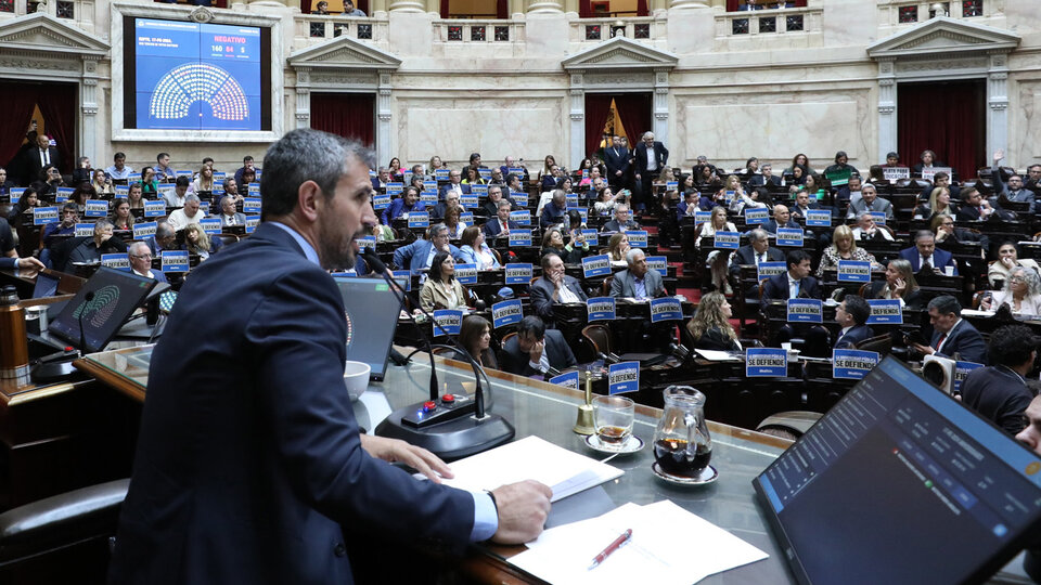 Una alianza de 84 para debilitar universidades | Milei logró juntar los votos para frenar la ley de Financiamiento Universitario 