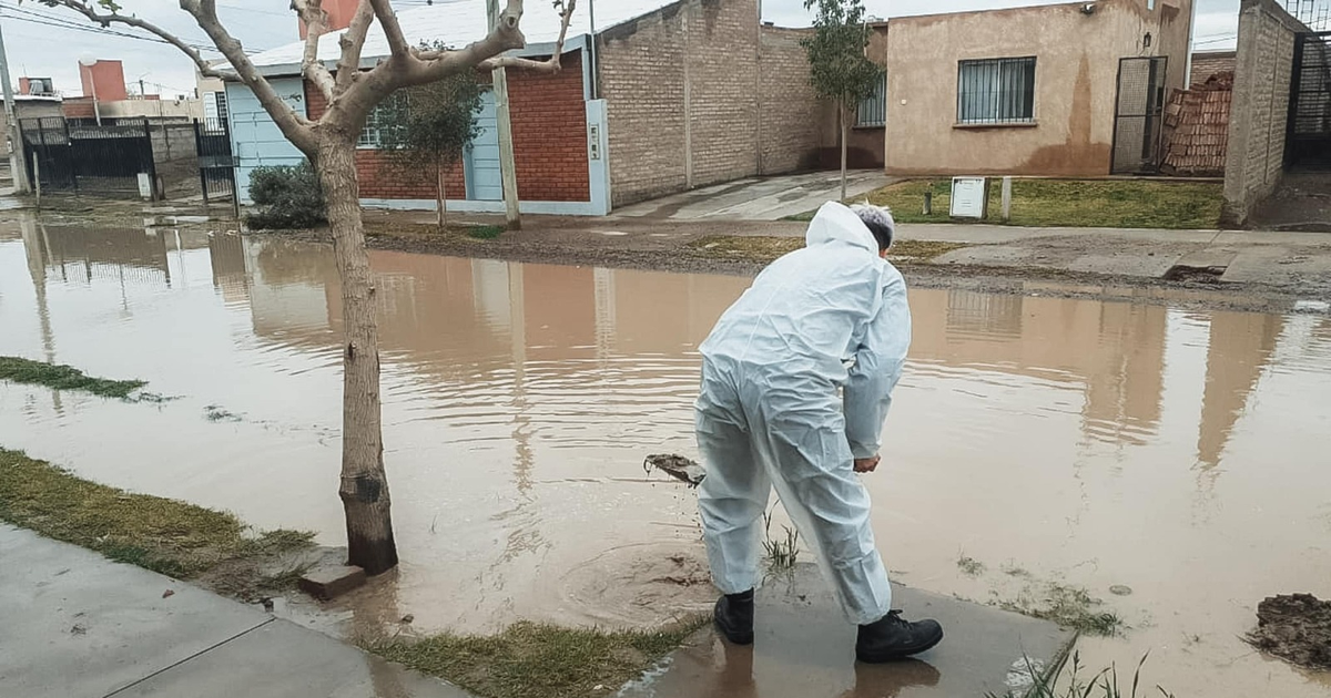 La lluvia ya obligó a evacuar a una familia y más de 500 recibieron asistencia: los departamentos más afectados