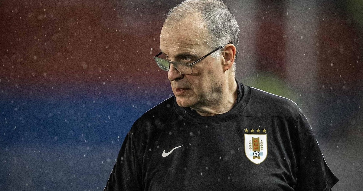 Un emblema de Uruguay dio detalles de los roces entre Bielsa y los jugadores de la selección: “Eran un secreto a voces”