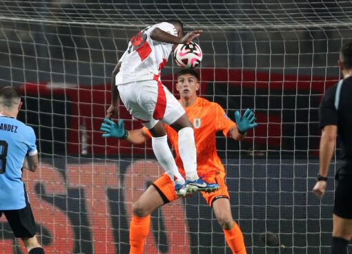 Rochet habló de la charla del plantel de Uruguay con Bielsa y de su floja reacción en el gol de Perú