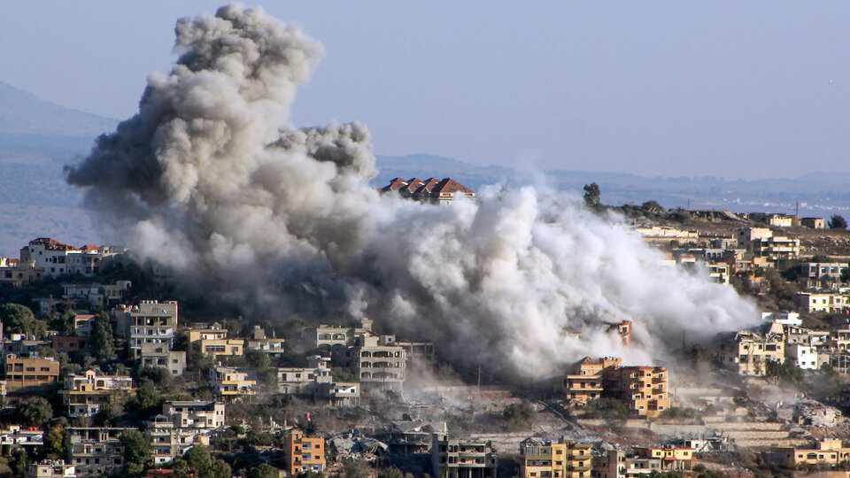 Israel y Hezbolá intercambian bombardeos | La ONU denuncia que Israel “demolió deliberadamente” una de sus posiciones