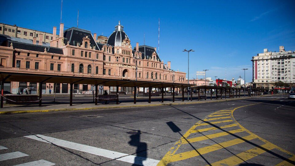 El paro de la Mesa Nacional de Transporte paraliza el país | Un día sin trenes, subte, aviones ni taxis