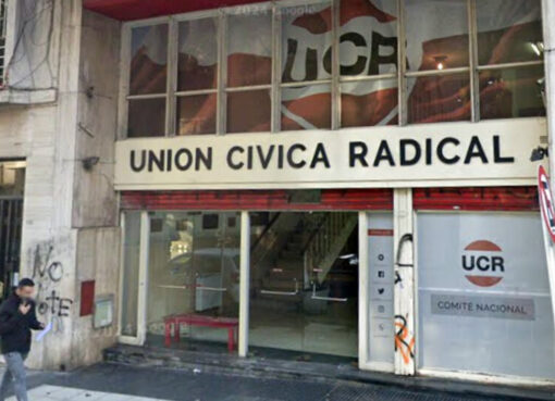 Destrozos en la sede de la UCR: denuncian que cinco personas entraron a la oficina de Lousteau | Se fueron sin robar nada