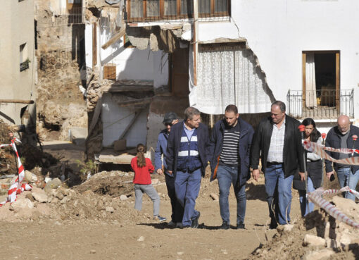 El Gobierno español envía 10 mil efectivos para ayudar tras la DANA | Las víctimas fatales ascienden a 211