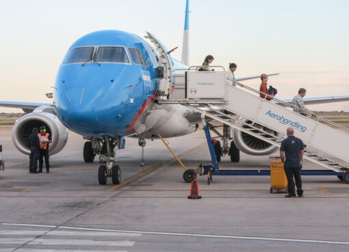 Tregua por Aerolíneas, a pesar del deseo de Milei | La empresa retomó la negociación con los tres gremios aeronáuticos