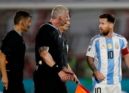 La furia de Messi con el árbitro Daronco: el error clave que favoreció a Paraguay y provocó el enojo del capitán