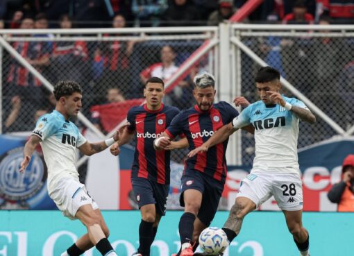 Antes de la final de la Copa Sudamericana, Racing derrotó a San Lorenzo y también da pelea en la Liga Profesional