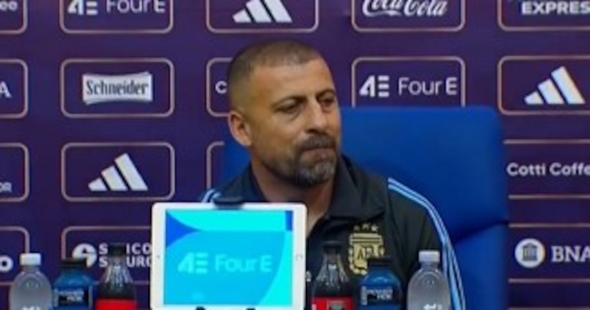 Walter Samuel reemplazó a Scaloni en la conferencia tras el triunfo de Argentina: “Lionel no se sentía bien”