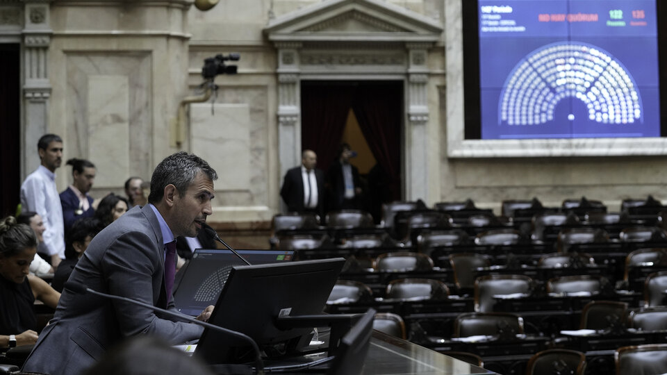 El macrismo no logró quorum para avanzar con la ley de Ficha Limpia | Enojados por el Presupuesto, los gobernadores no acompañaron