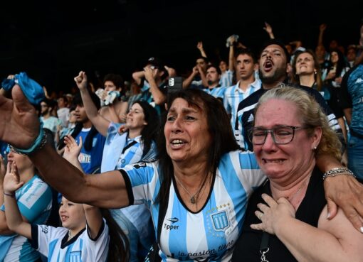 En el Cilindro y en el Obelisco: las mejores imágenes del festejo de los fanáticos de Racing tras ganar la Copa Sudamericana