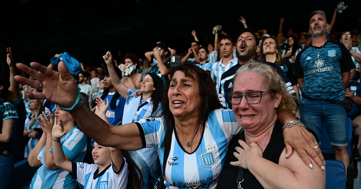 En el Cilindro y en el Obelisco: las mejores imágenes del festejo de los fanáticos de Racing tras ganar la Copa Sudamericana