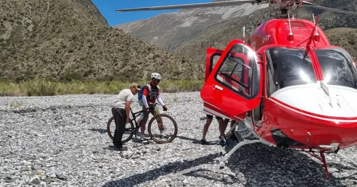 Este fin de semana, el helicóptero de la provincia hizo dos rescates: qué costo tienen los operativos