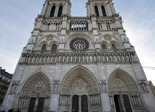 Notre Dame se prepara para abrir sus puertas después del incendio de 2019 | Macron visitó la catedral de París, que en pocos días más volverá a estar abierta 