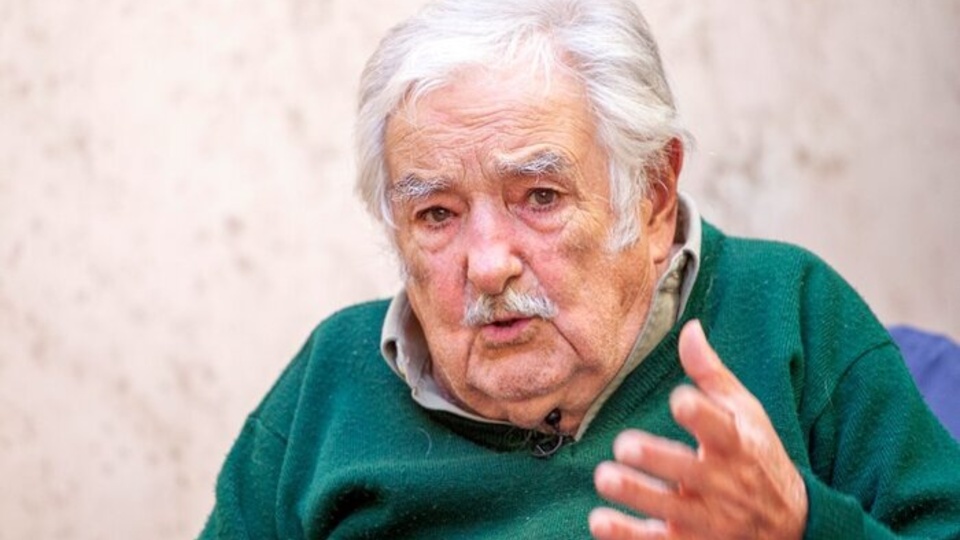 Pepe Mujica fue operado con éxito en Montevideo | Le colocaron un stent en el esófago