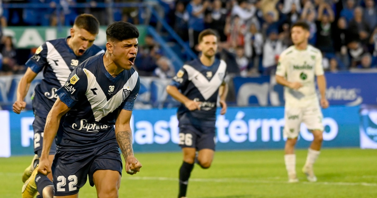 Tras el triunfo de Independiente, Vélez le ganó 1-0 a Sarmiento y recuperó la distancia en la cima de la Liga Profesional