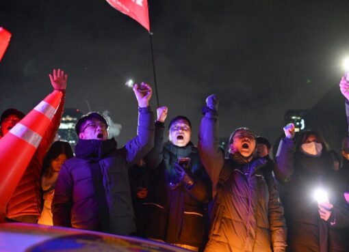 Crisis en Corea del Sur: el Presidente da marcha atrás con la ley marcial y desata protestas | Después del rechazo del Congreso