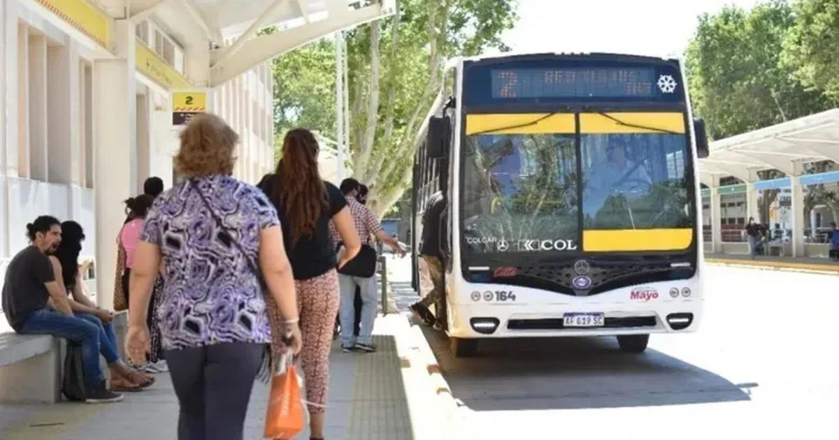 El 25 de diciembre habrá colectivos en San Juan: qué otros cambios anunciaron desde el Gobierno