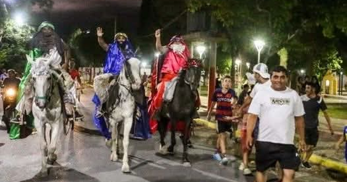 Reyes Magos solidarios: juntan golosinas en la Villa Obrera para la tradicional caravana que lleva más de 30 años