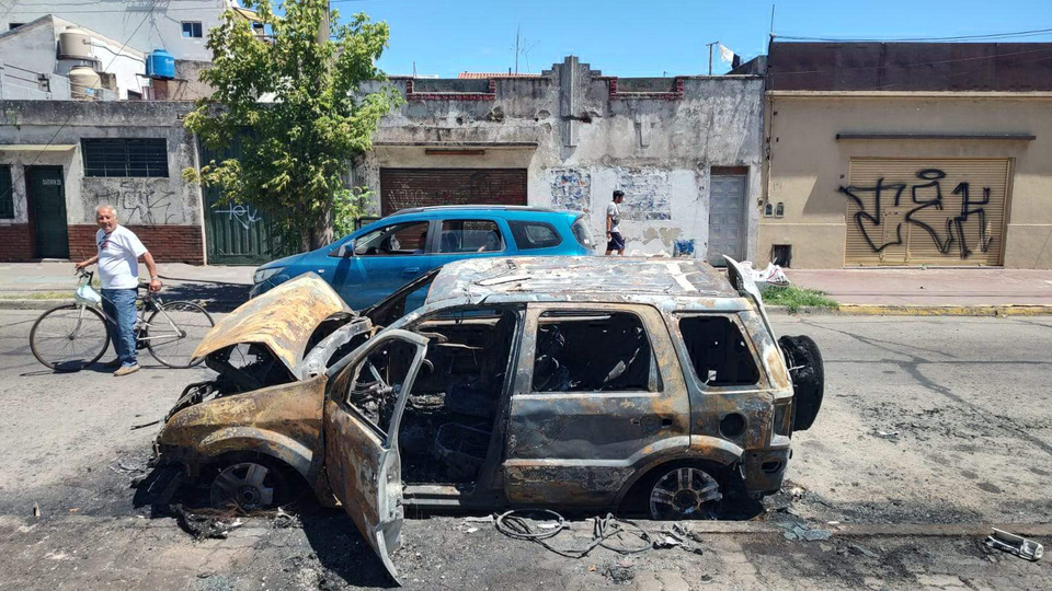 ATE Capital denunció un atentando contra el auto de un dirigente gremial | Rubén López encabeza el conflicto con el Ministerio de Justicia por los despidos