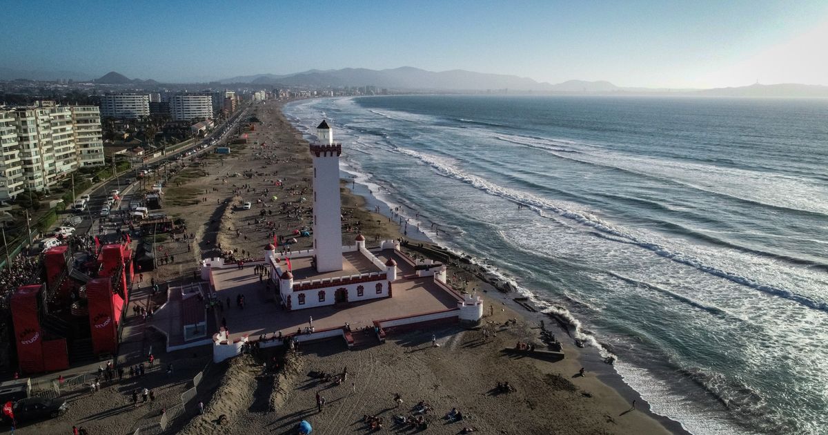 La imponente vista desde el aire de las vedettes La Serena: playa, atracciones y el Faro