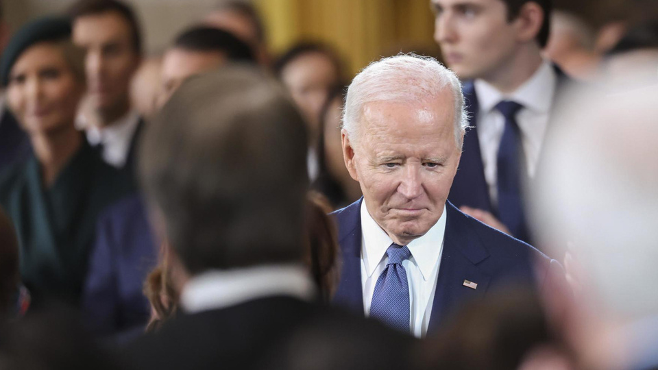 Biden emitió indultos preventivos para sus familiares y opositores de Trump | Su última medida antes de entregar el poder al republicano