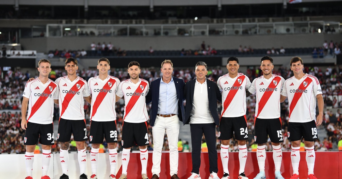 “Una nueva historia”: así fue la espectacular presentación de los refuerzos de River antes del amistoso ante México