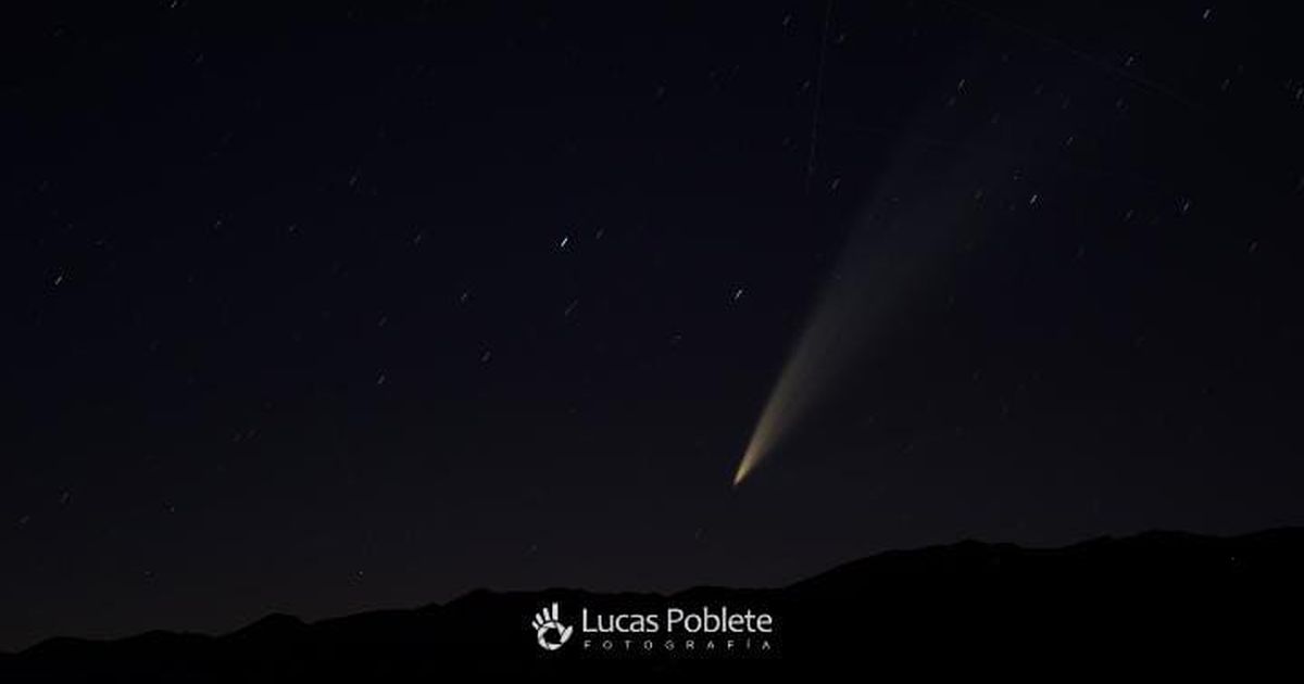 Las fotos del paso de un espectacular cometa por el cielo de San Juan