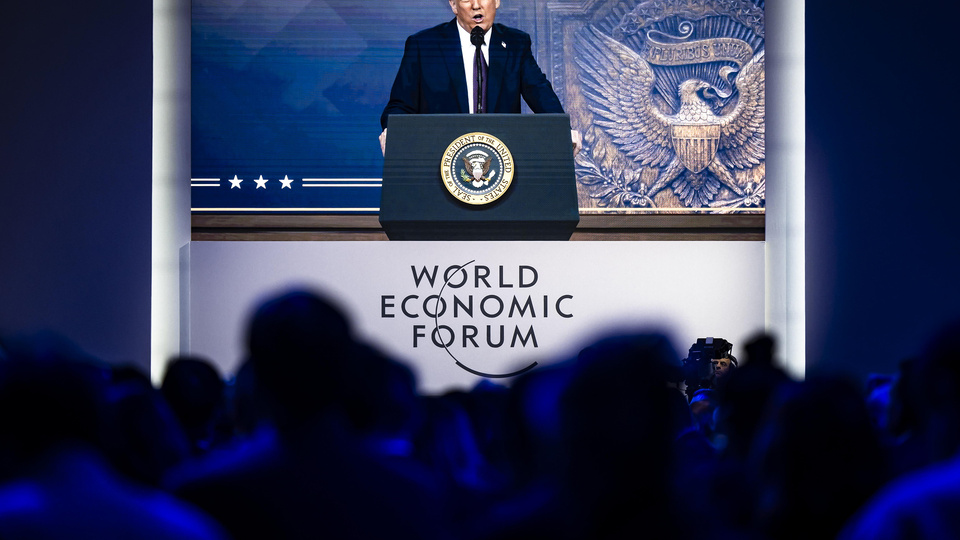 Trump anunció recortes de impuestos a las empresas que fabriquen en EE.UU | En su discurso en el Foro de Davos