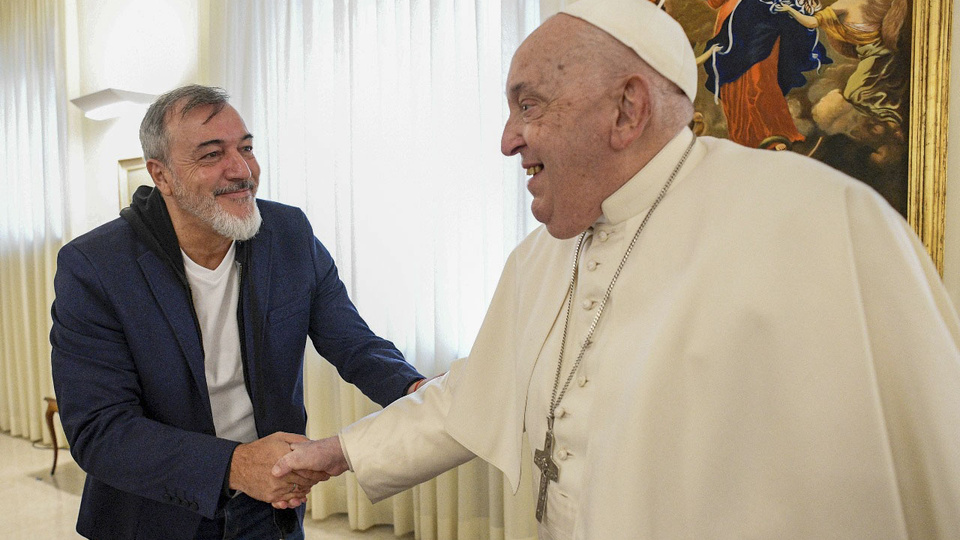 El papa Francisco recibió al secretario general de ATE, Rodolfo Aguiar | “Le pedimos que rece por Milei para que lo haga mejor persona”