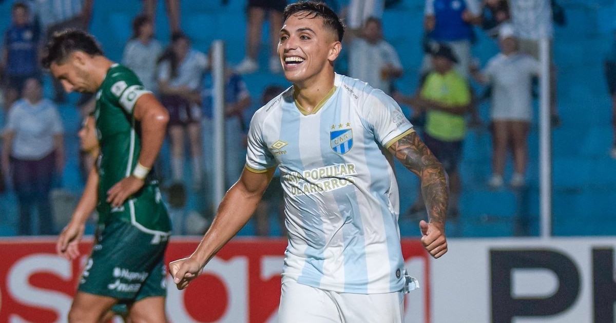 Atlético Tucumán goleó 5-0 a Sarmiento en el cierre de la quinta fecha del Torneo Apertura