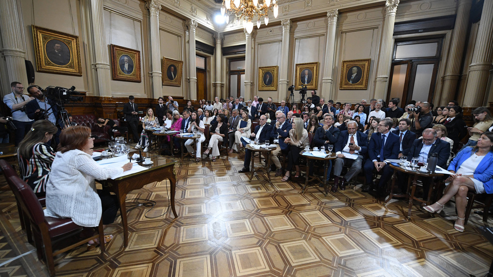 El oficialismo y los aliados lograron dictamen para Ficha Limpia en el Senado | Avanza el proyecto que busca proscribir a Cristina Kirchner