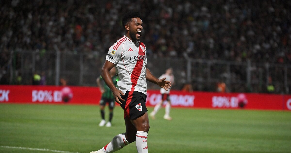 Con goles de Borja y Mastantuono, River Plate le ganó 2-0 a San Martín de San Juan y se acercó a la punta