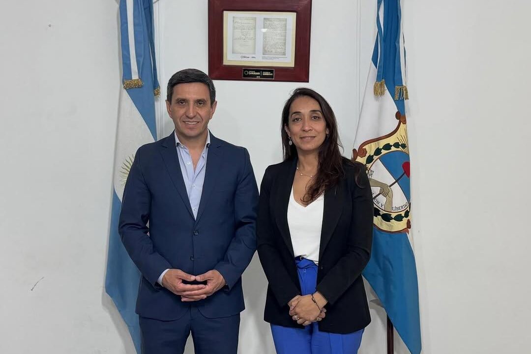 El Diputado Nacional Cristian Andino visitando a la intendente Romina Rosas de Caucete SJ